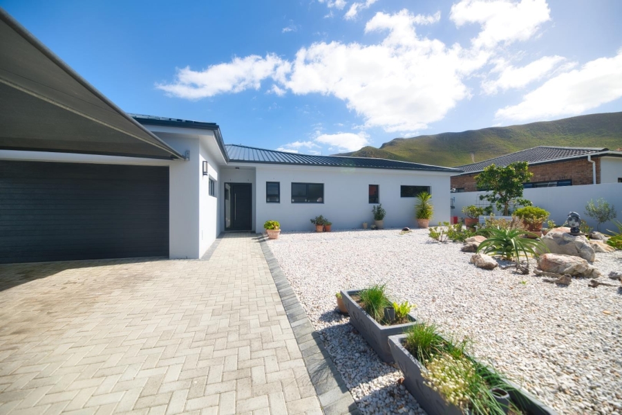 To Let 3 Bedroom Property for Rent in Northcliff Western Cape